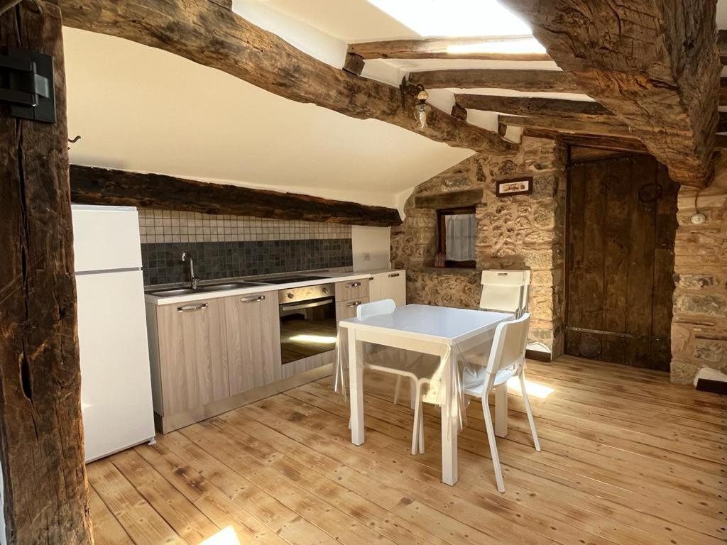 Domus Vela Bed & Breakfast Fornelli Bagian luar foto